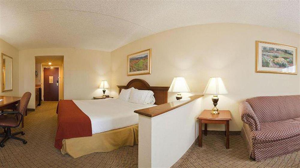 Holiday Inn Express Hotel And Suites Mesquite By Ihg Exterior foto