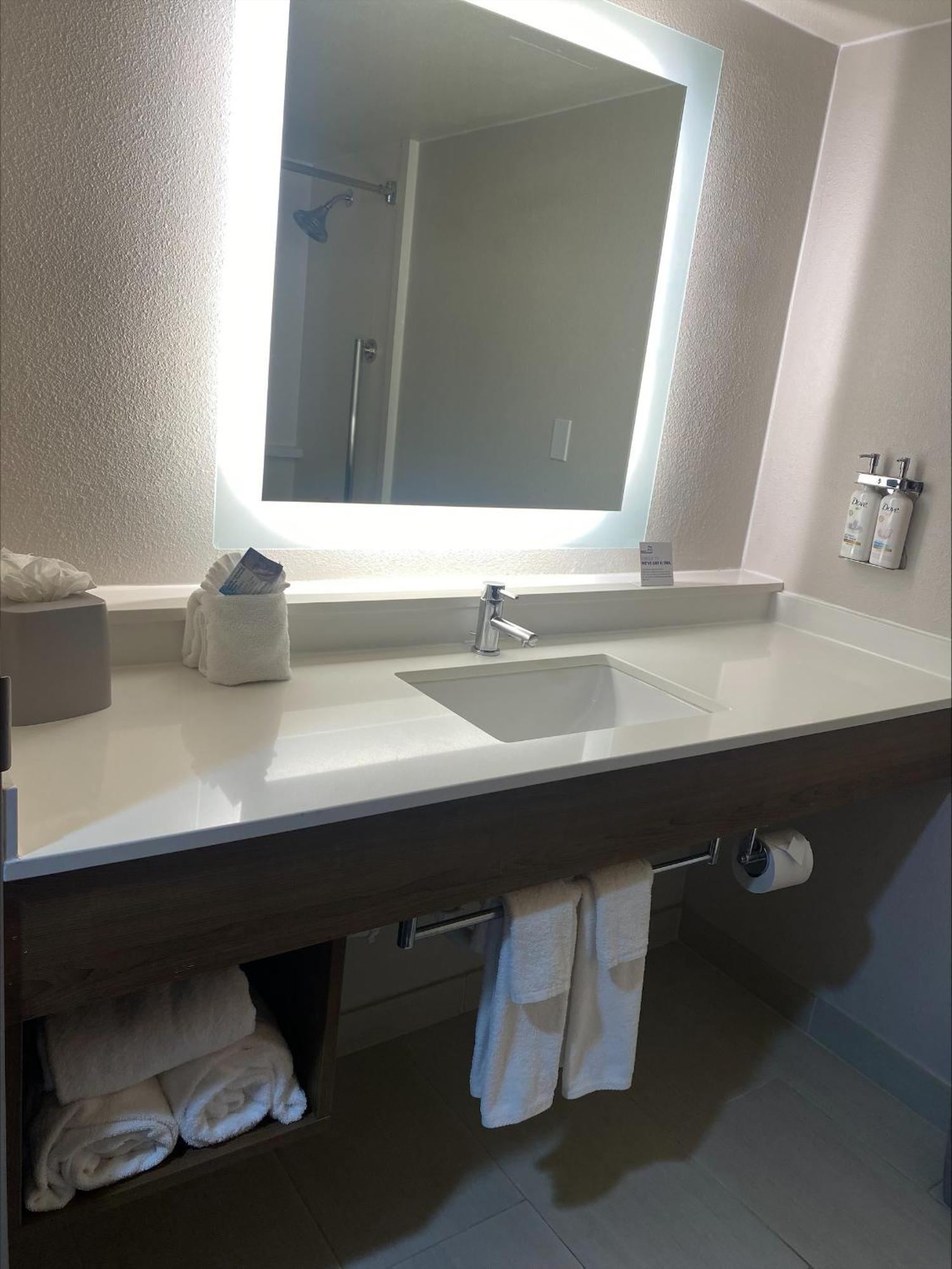 Holiday Inn Express Hotel And Suites Mesquite By Ihg Exterior foto