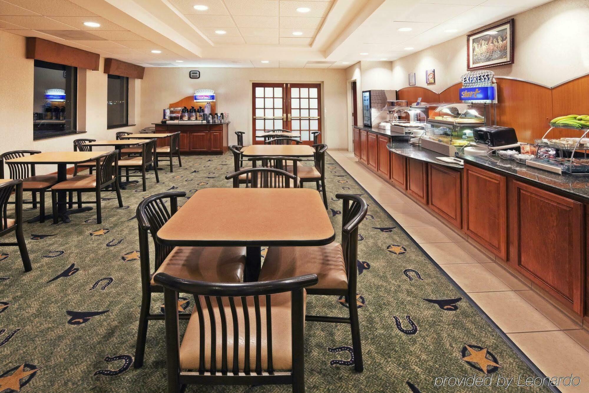 Holiday Inn Express Hotel And Suites Mesquite By Ihg Exterior foto